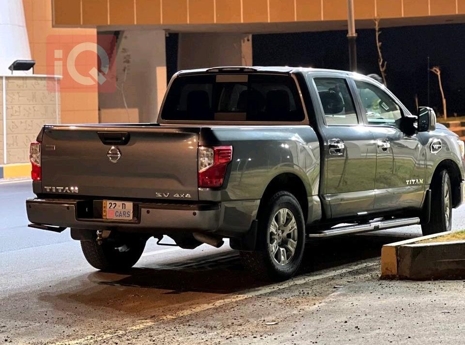Nissan Titan
